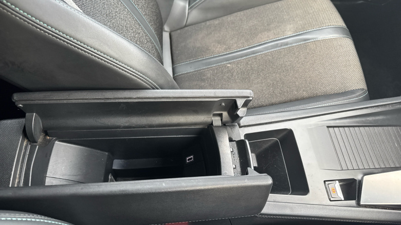 Peugeot 308 1.2 PureTech Allure Premium 5dr EAT8 Petrol Estate